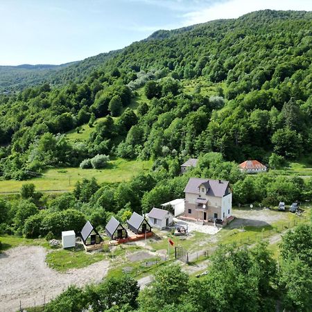 Vita Guesthouse Bajram Curri Εξωτερικό φωτογραφία